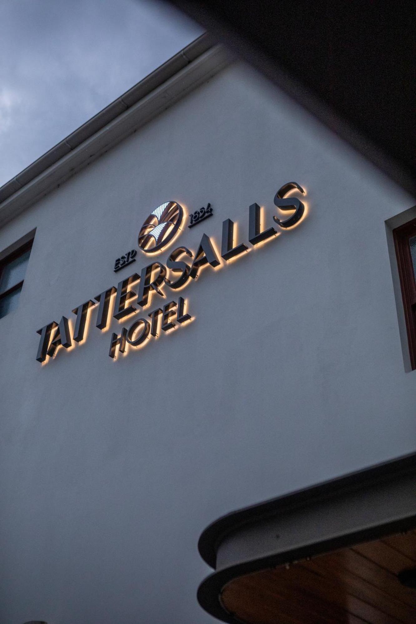 Tattersalls Hotel Армідейл Екстер'єр фото